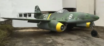 88992_BGA_Messerschmitt_Me_262_A-1a_SN_1104003.webp
