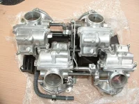 Honda V65 carbs2.webp