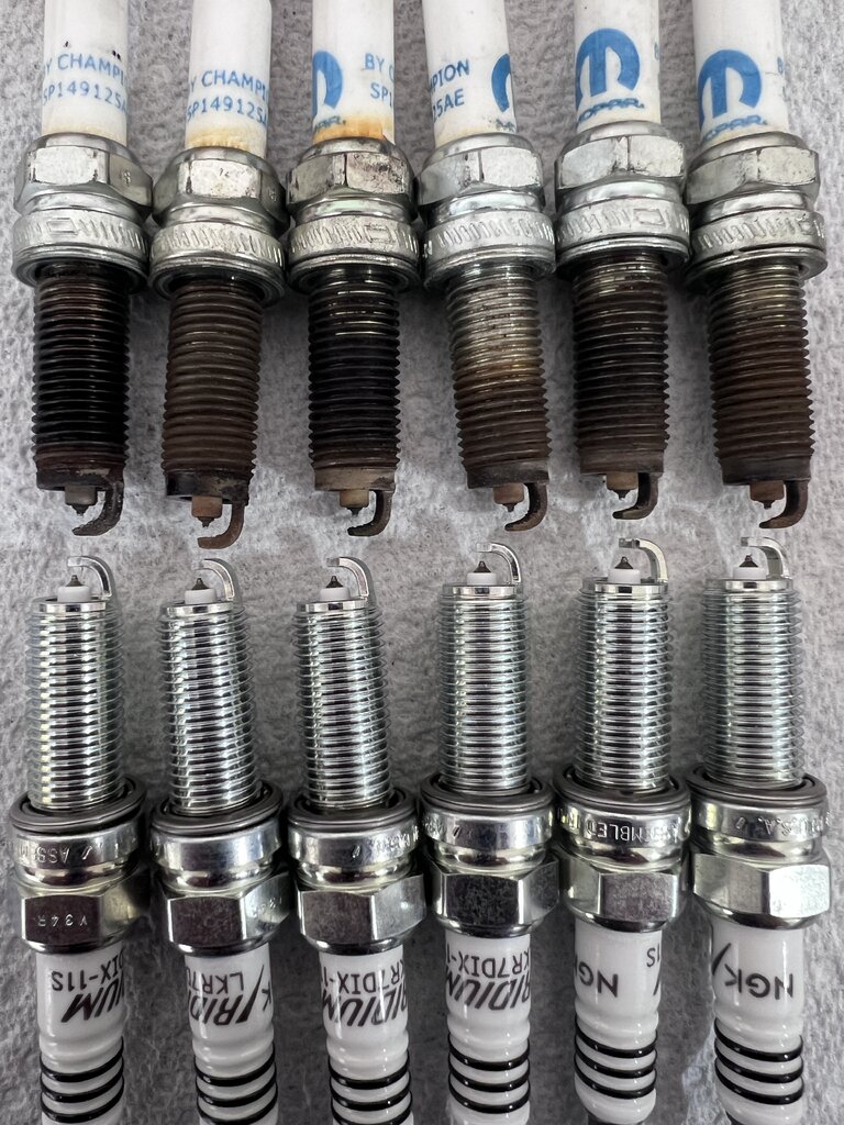 Spark plugs new vs. old